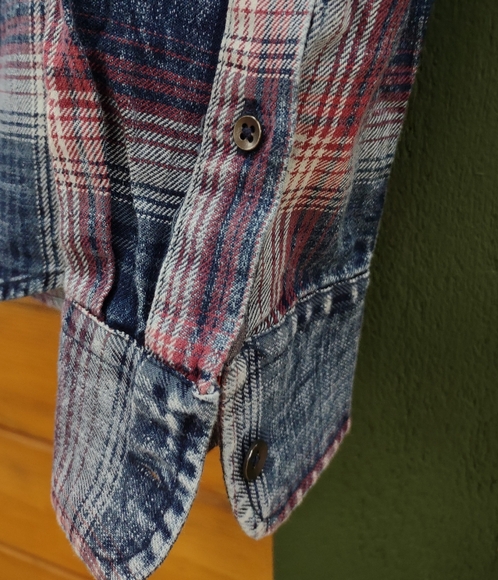 Flag & Anthem Long Sleeve Shirt Button Up Men's Small Blue Gray Berry Plaid USA - Picture 5 of 10